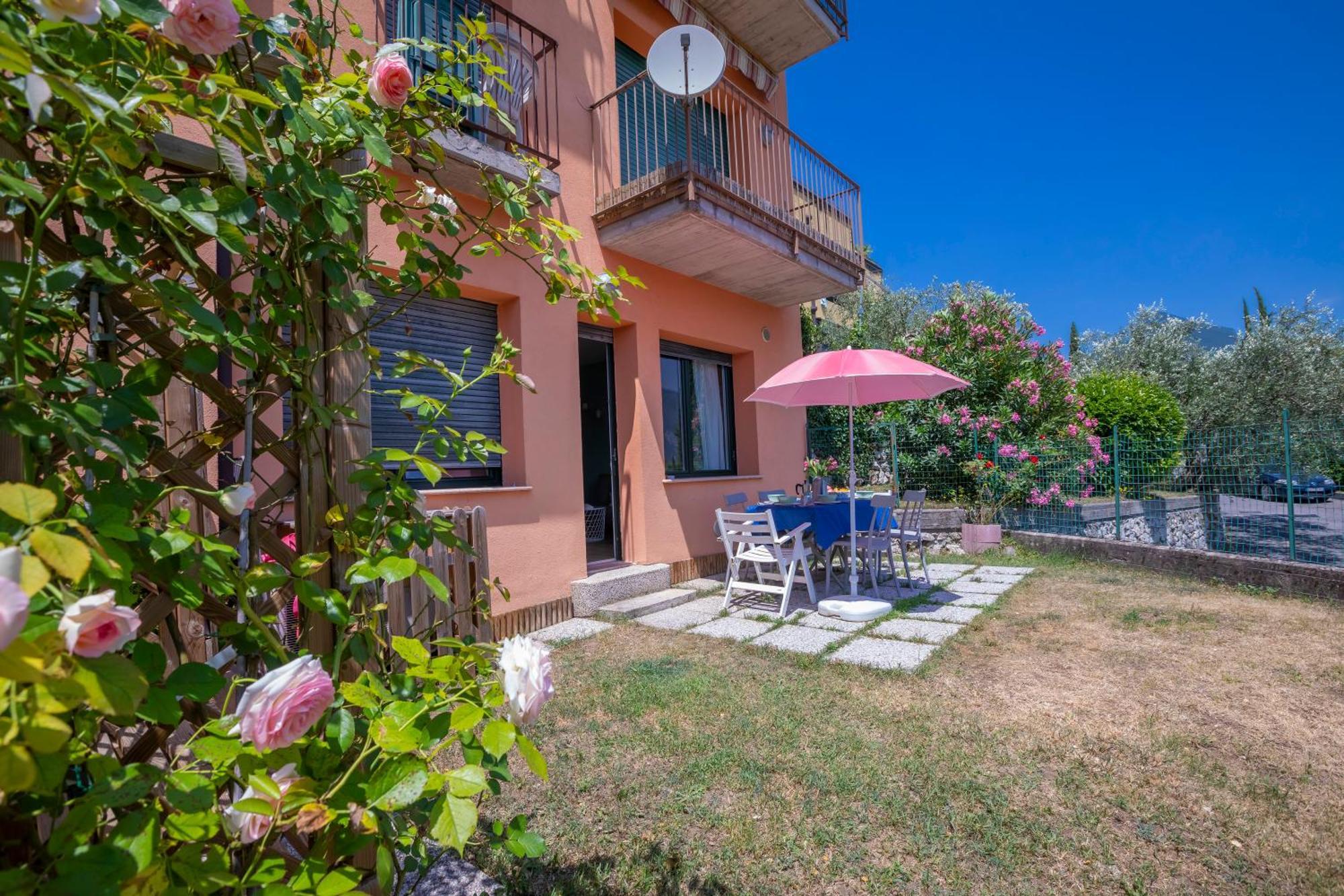 Casa Turchese - Happy Rentals Ρίβα ντελ Γκάρντα Εξωτερικό φωτογραφία